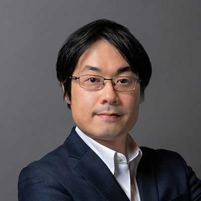 取締役 秋山 郁